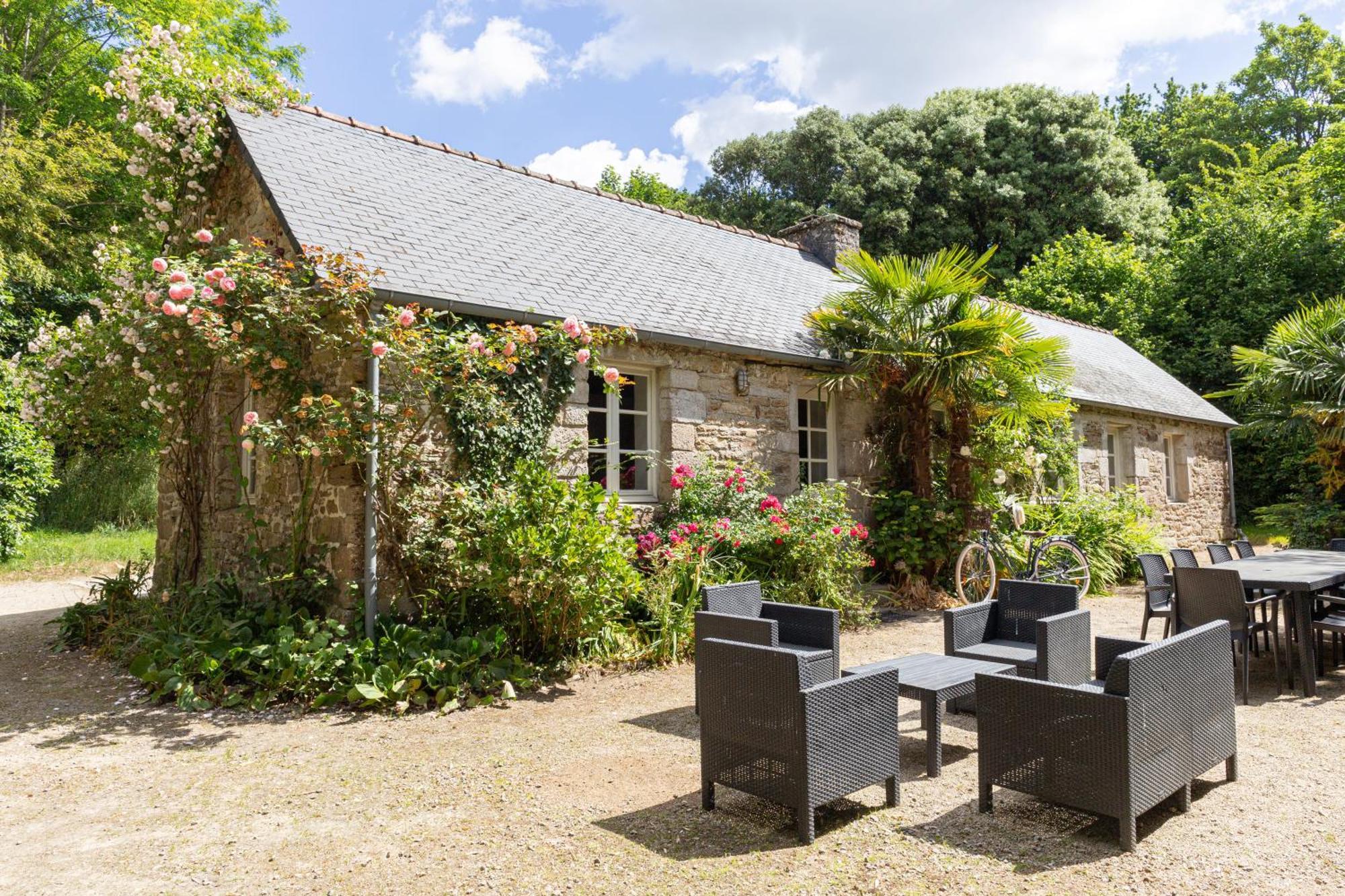 Camping De L'orangerie De Lanniron Quimper